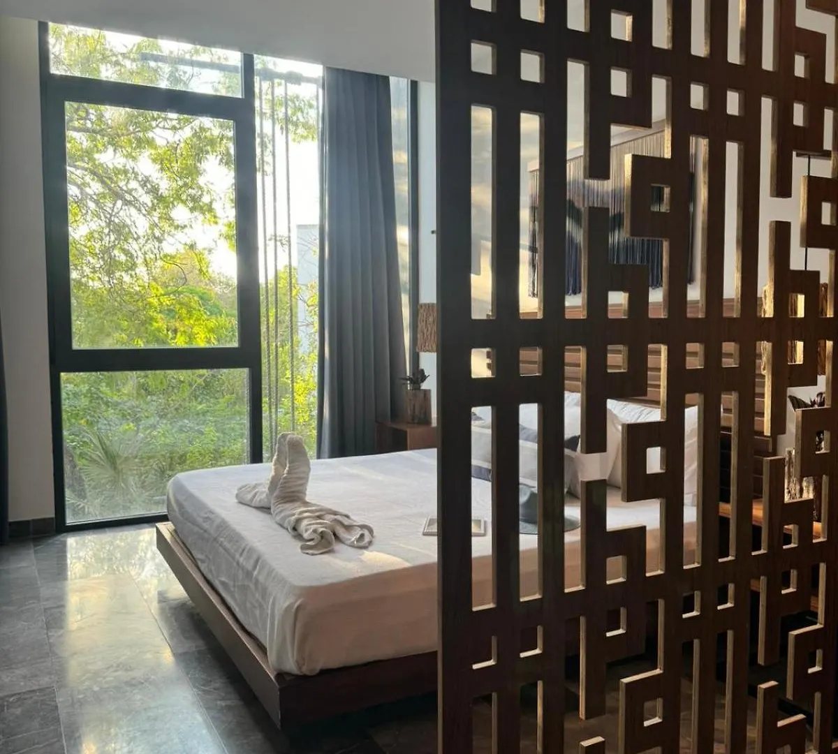 アパートホテル Iik Tulum By Groovy Stays- A Hip Condo-Hotel With Wifi, Rooftop, Pool, Sleeps 6 メキシコ